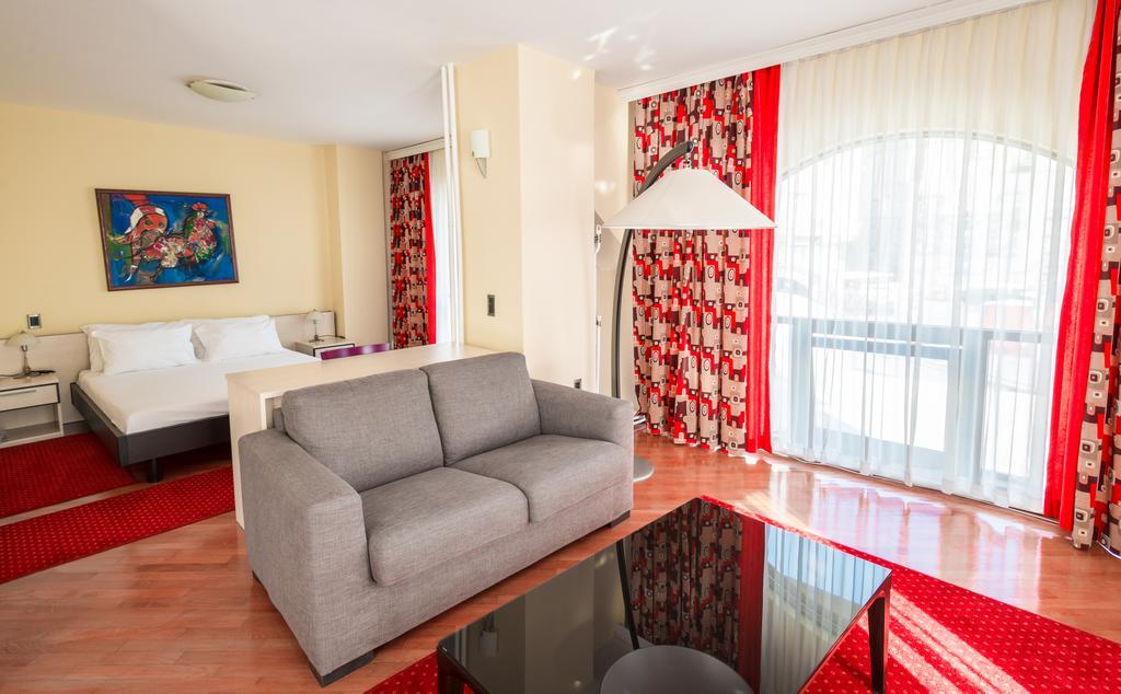 Pelister Skopje Bed & Breakfast Ruang foto
